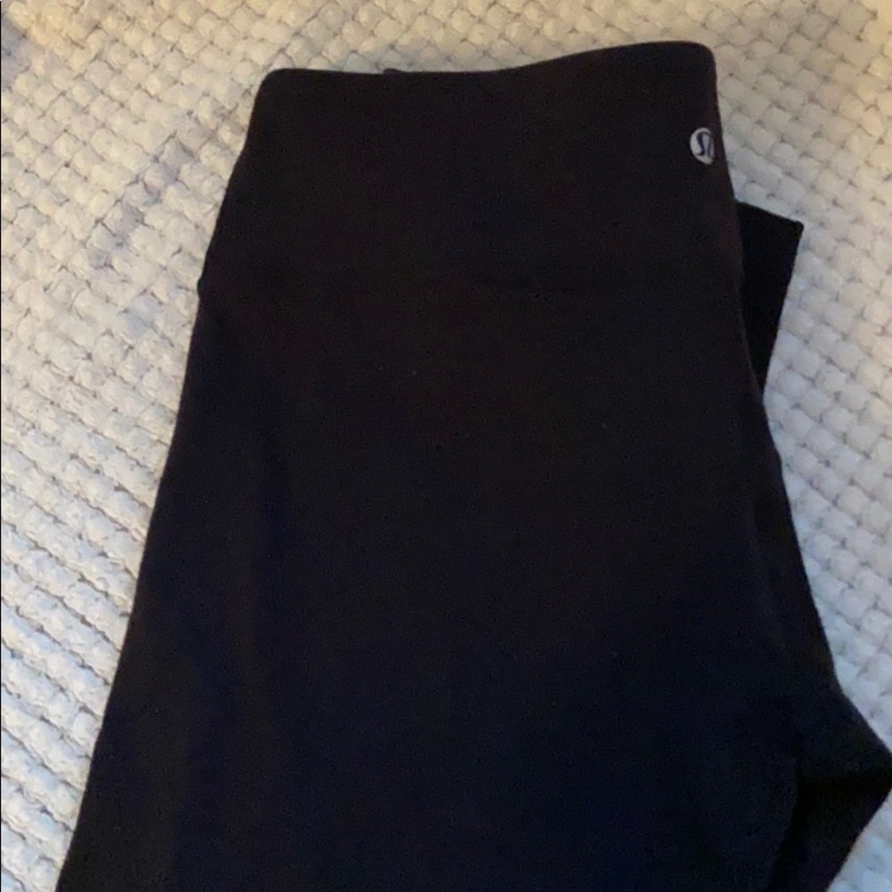 Lululemon Black Wunder Under
